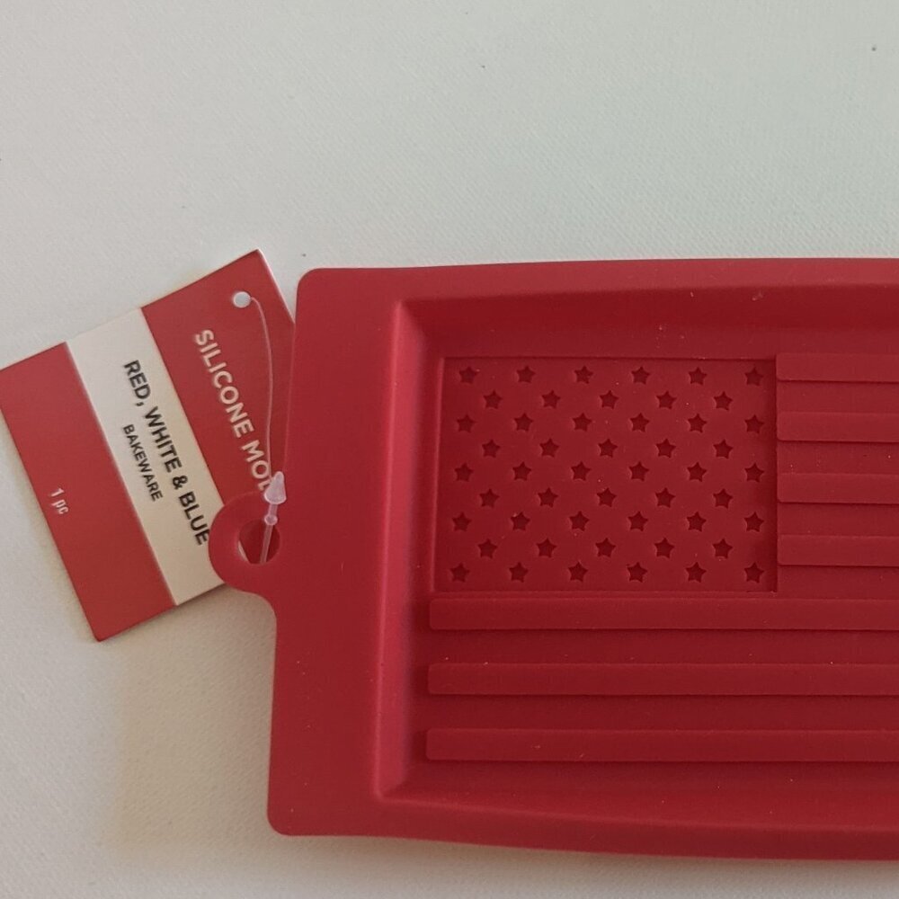 NWT Silicone USA Flag Mold Baking Crafts DIY 4th of July Michael's Summer NEW - Picture 2 of 7